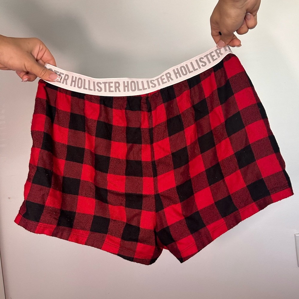 HOLLISTER | Perfect Pajama Pants | Color: Red and black plaid | Size: L
